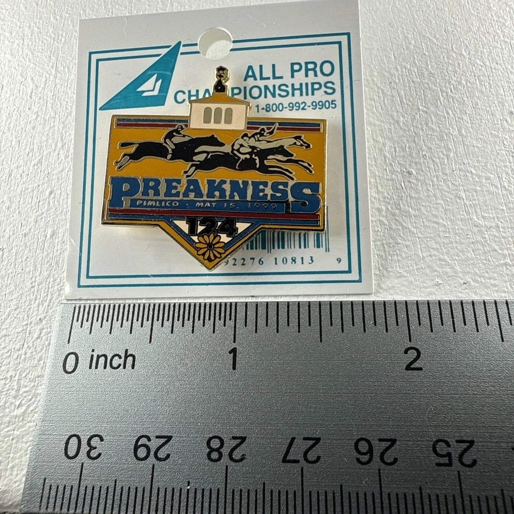 1999 Preakness Stakes horse race Pin Run for the Black-Eyed Susans.